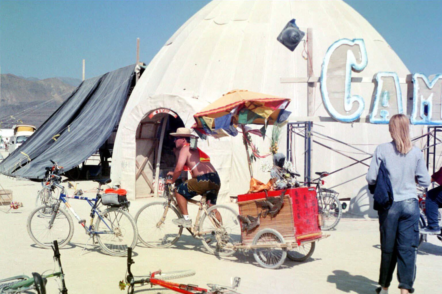 burningmanChinesCart